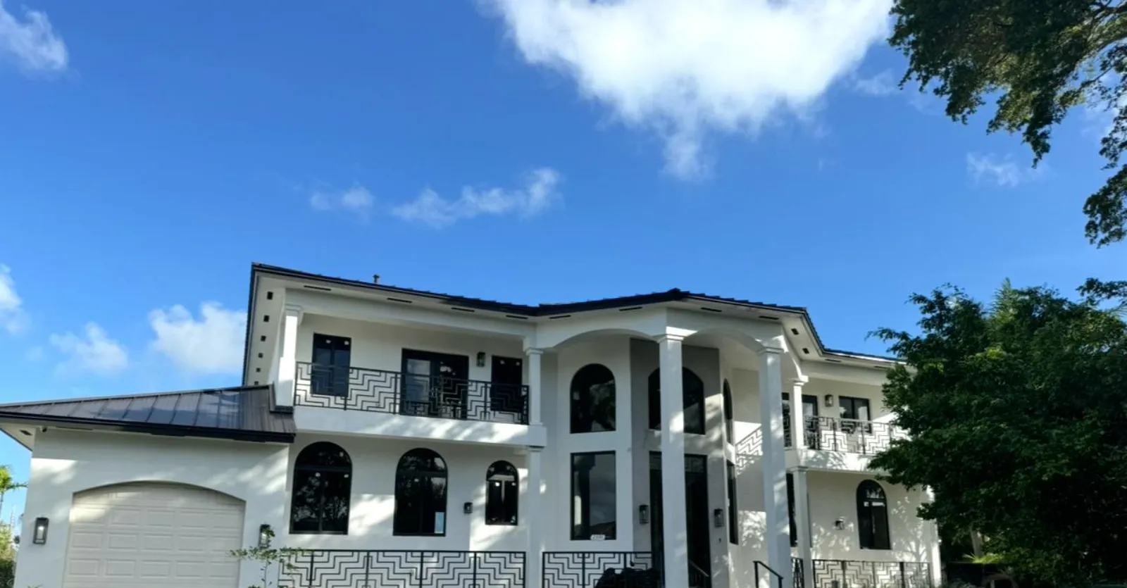 MIAMI SHORES RESIDENCE